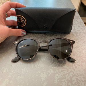 Ray Ban Sunglasses - Round Gray